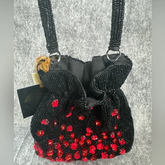New From India to You black beaded red sequin flowers clutch purse bag Viral - Picture 3 of 5